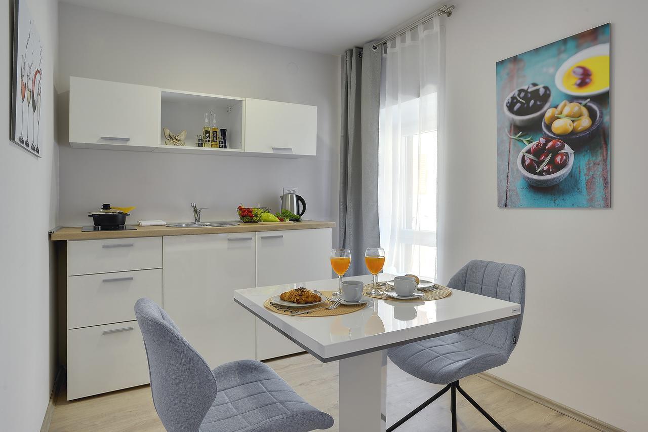 D&A City Center Apartments With Free Parking Pula Eksteriør billede
